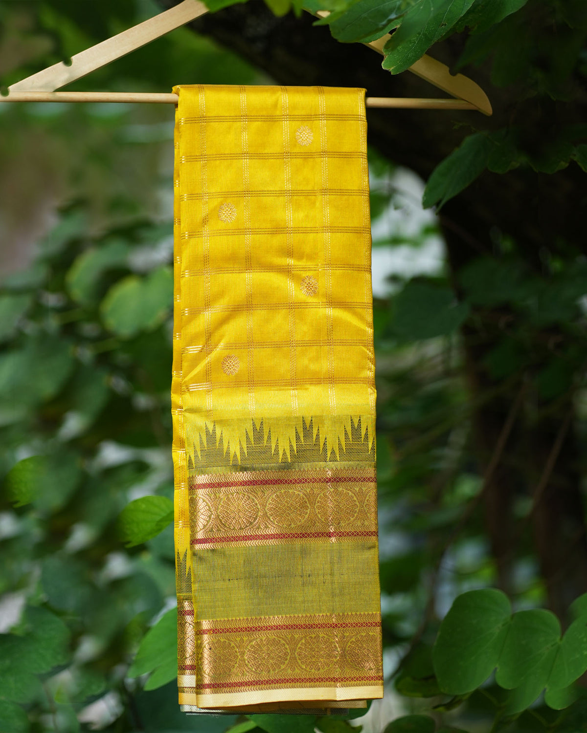 Kanchi Pattu