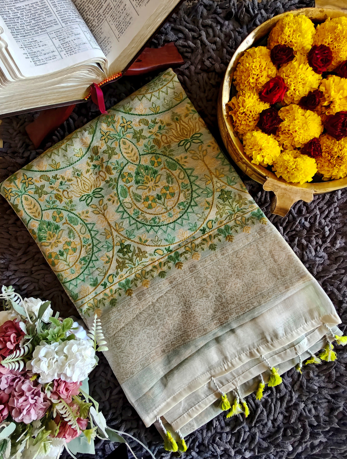 Green & Gold Motifs Pure Jamdani